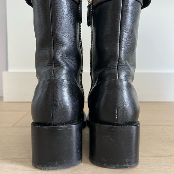 Chanel Short Leather Ankle Boots size 37.5 (US 6.5) authentic Chanel - Picture 6 of 8